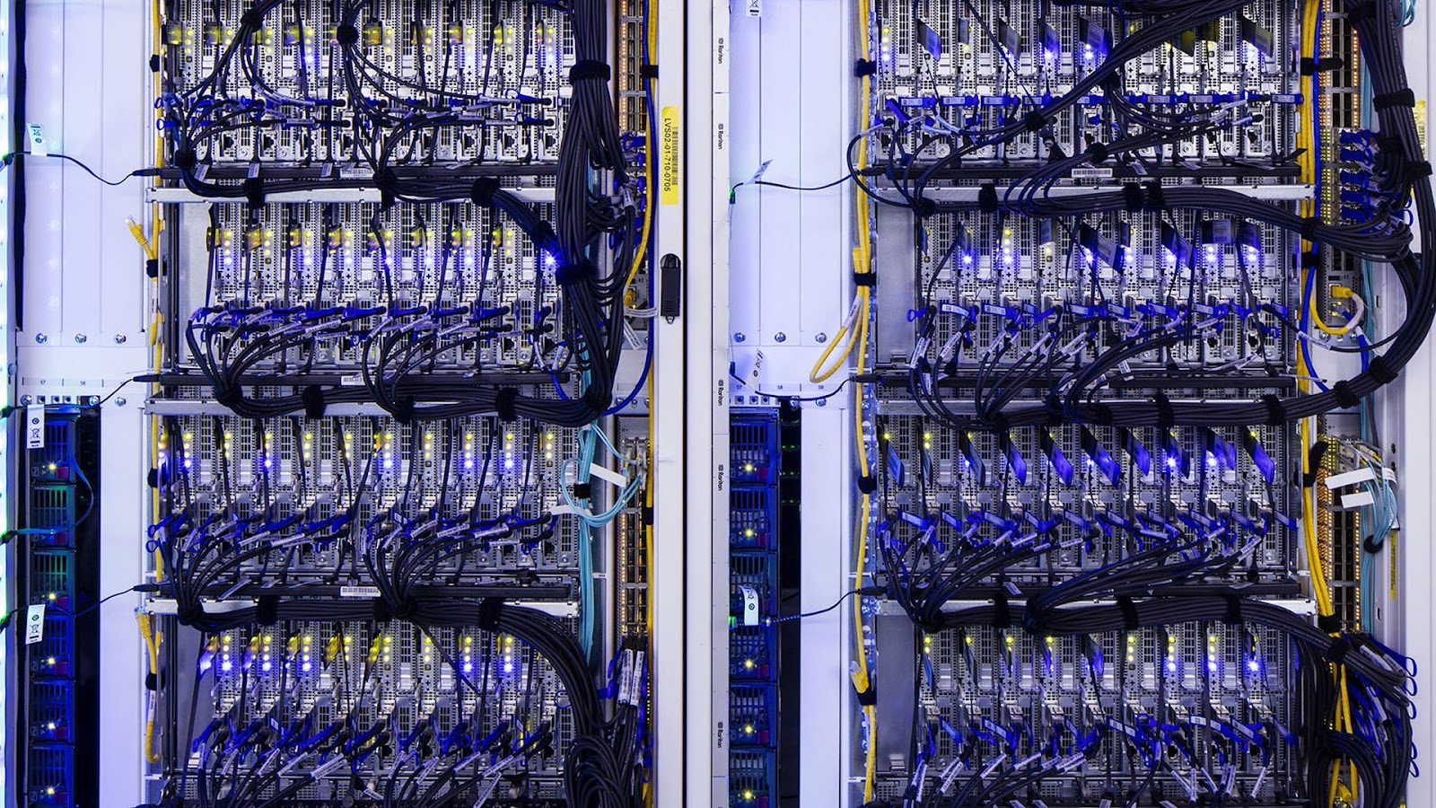 Redundant power and cooling infrastructure